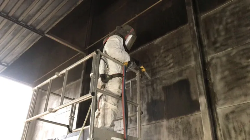 Entreprise d'aérogommage intervent en industrie